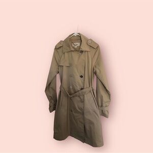 Michael Korks Women’s Trench Coat. Excellent Condition!